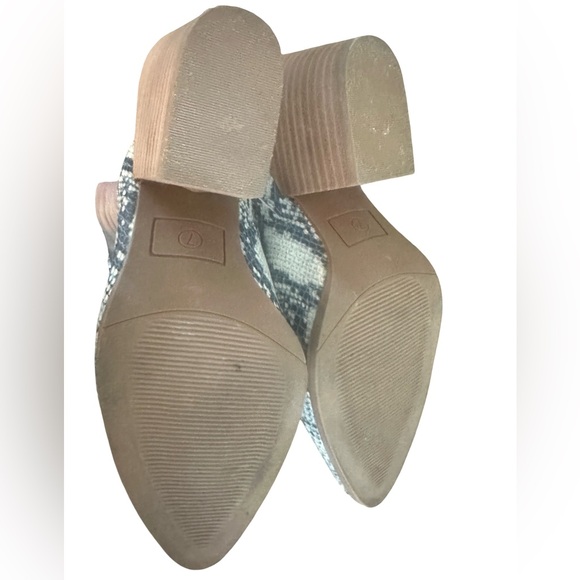 American Rag Denim Blue & Cream Mules with Snakeskin Pattern - Picture 7 of 8